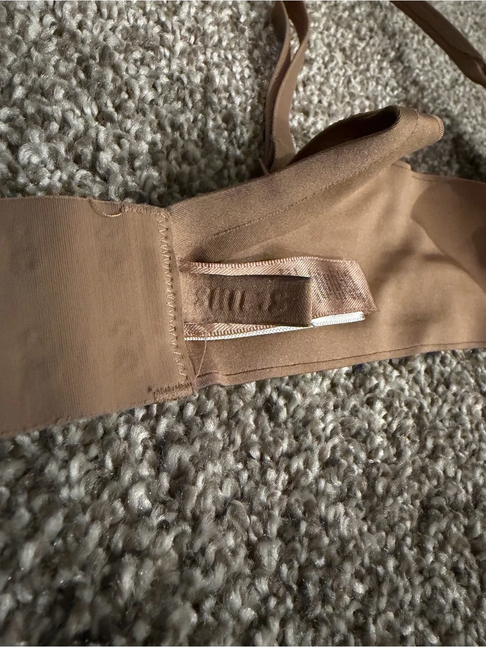 SKIMS Brown Nude Teardrop Push-Up Size 32B